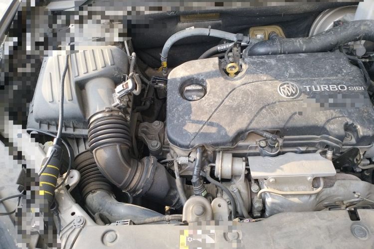 Used Buick Envision 2018 20T Two-Wheel-Drive Elite Model Engine Bay Right
