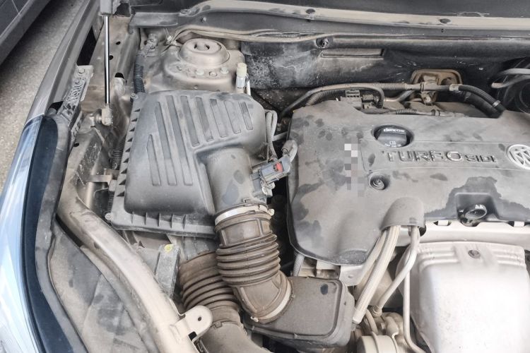 Used Buick Envision 2018 28T Four-Wheel Drive Elite Version Engine Bay Right