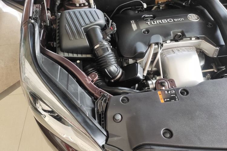Used Buick Envision 2018 28T Four-Wheel Drive Elite Version Engine Bay Right