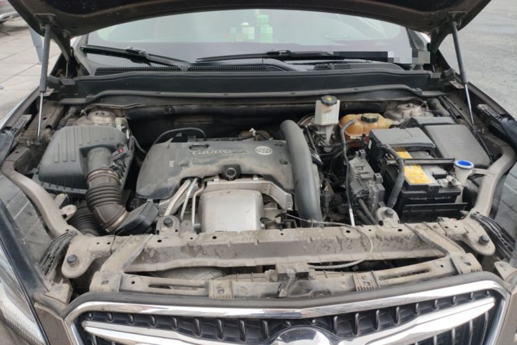 Used Buick Envision 2018 28T Four-Wheel Drive Elite Version Engine Bay