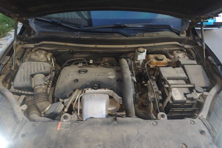 Used Buick Envision 2018 28T Four-Wheel Drive Elite Version Engine Bay