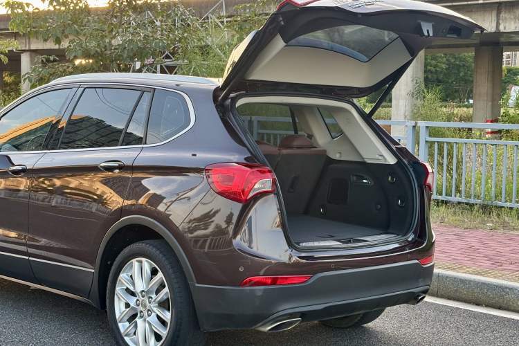Used Buick Envision 2018 28T Four-Wheel Drive Luxury Model Exterior 11