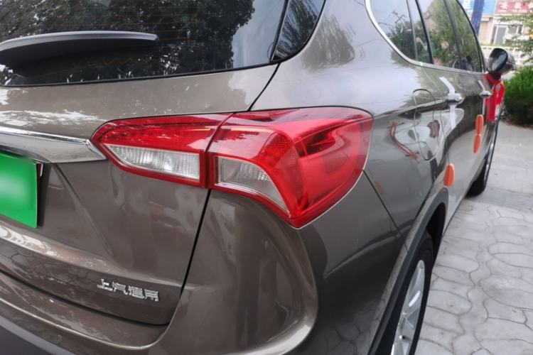 Used Buick Envision 2018 20T Two-Wheel-Drive Elite Model Exterior 3