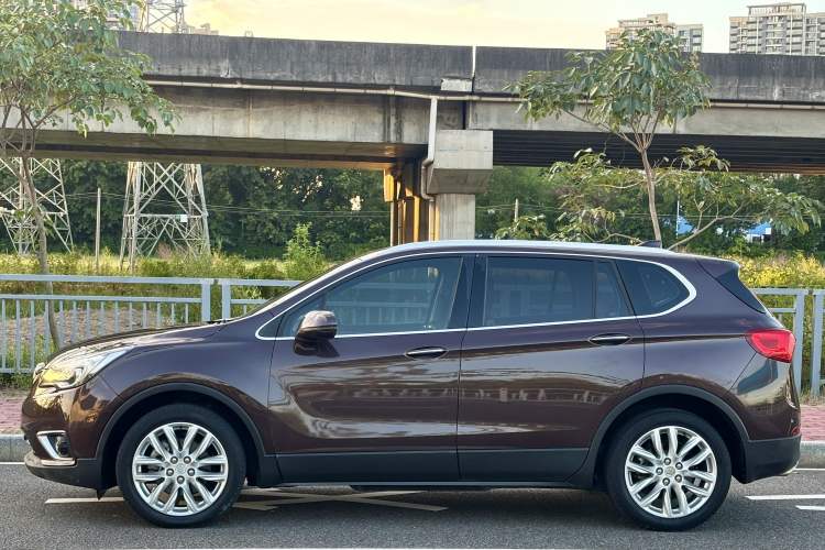 Used Buick Envision 2018 28T Four-Wheel Drive Luxury Model Exterior 4