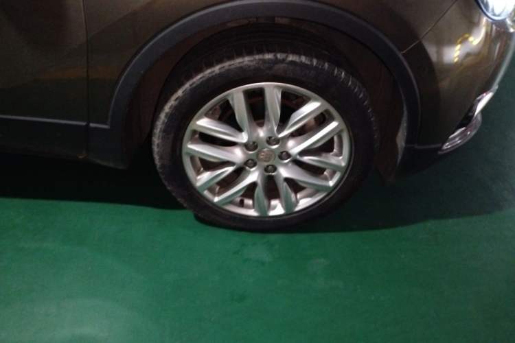 Used Buick Envision 2018 28T Four-Wheel Drive Luxury Model Exterior 7