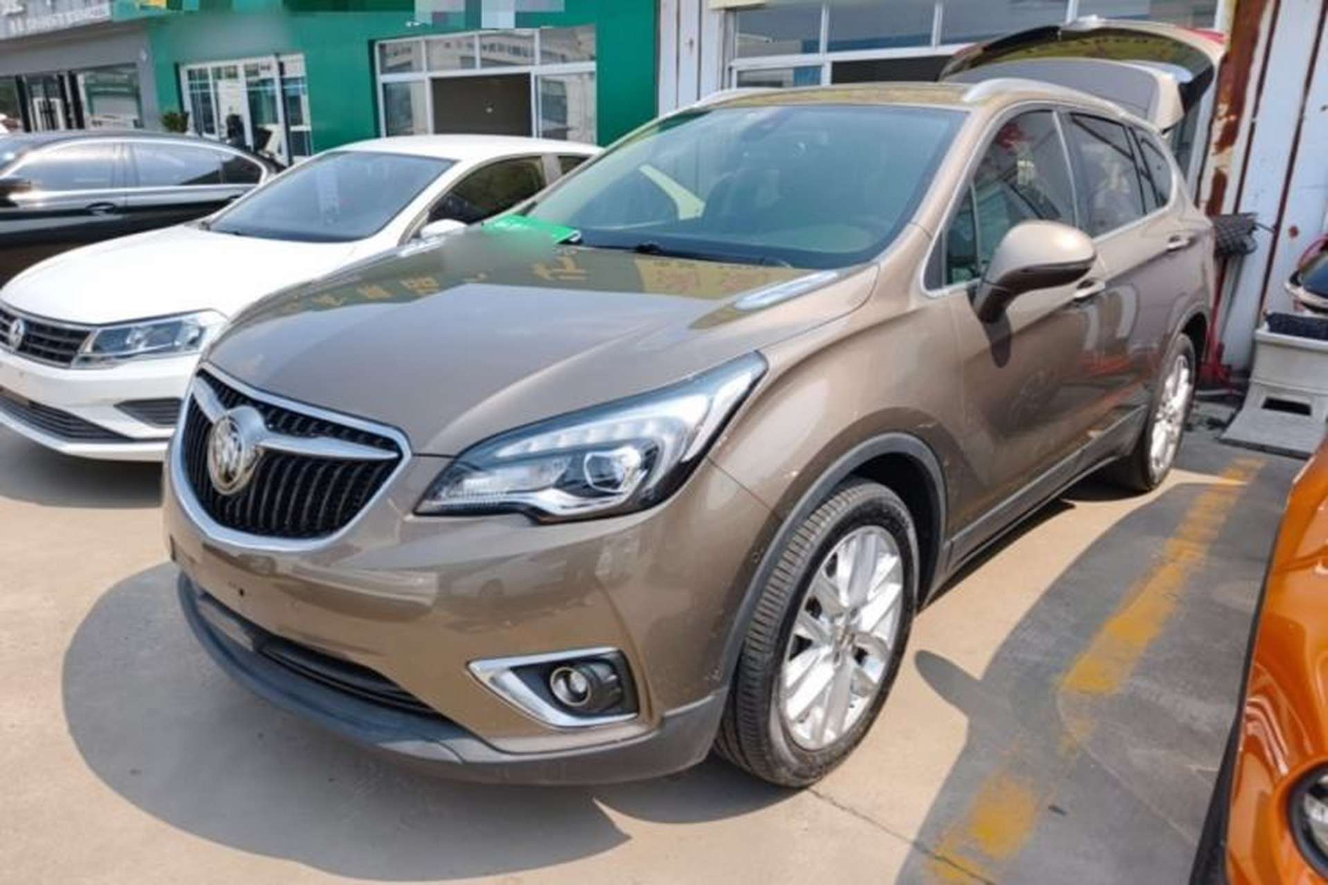 Used Buick Envision 2018 28T Four-Wheel Drive Luxury Model Front Left 45 Deg