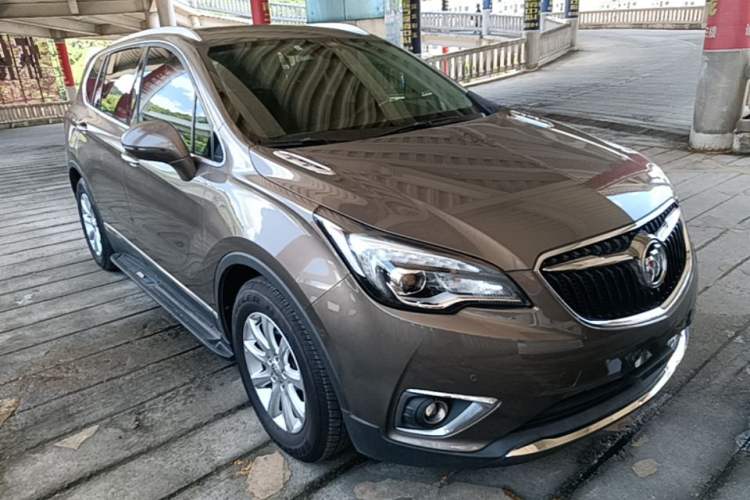 Used Buick Envision 2018 20T Two-Wheel Drive Luxury Model Front Right 45 Deg