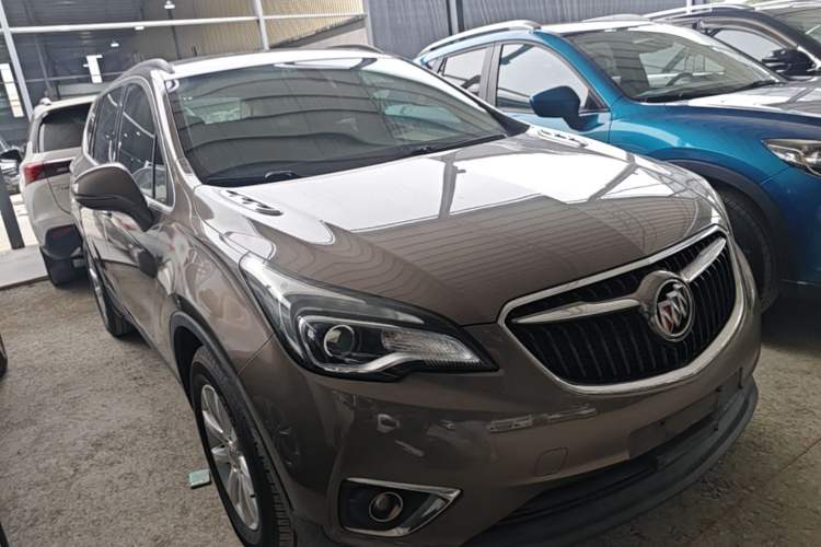 Used Buick Envision 2018 20T Two-Wheel-Drive Leading Model Front Right 45 Deg