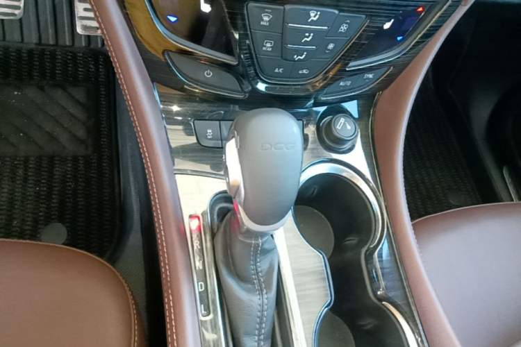 Used Buick Envision 2018 20T Two-Wheel Drive Luxury Model Gear Lever