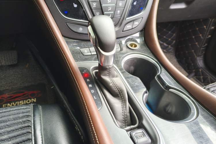 Used Buick Envision 2018 28T Four-Wheel Drive Elite Version Gear Lever