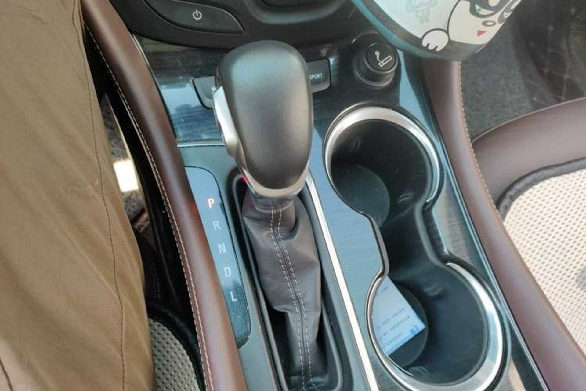 Used Buick Envision 2018 28T Four-Wheel Drive Elite Version Gear Lever