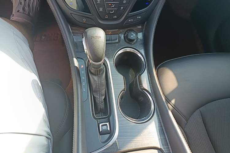 Used Buick Envision 2018 20T Two-Wheel-Drive Leading Model Gear Lever