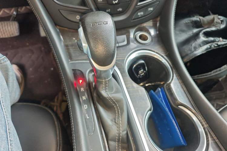 Used Buick Envision 2018 20T Two-Wheel-Drive Leading Model Gear Lever