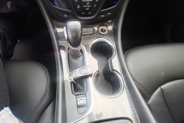 Used Buick Envision 2018 20T Two-Wheel-Drive Elite Model Gear Lever