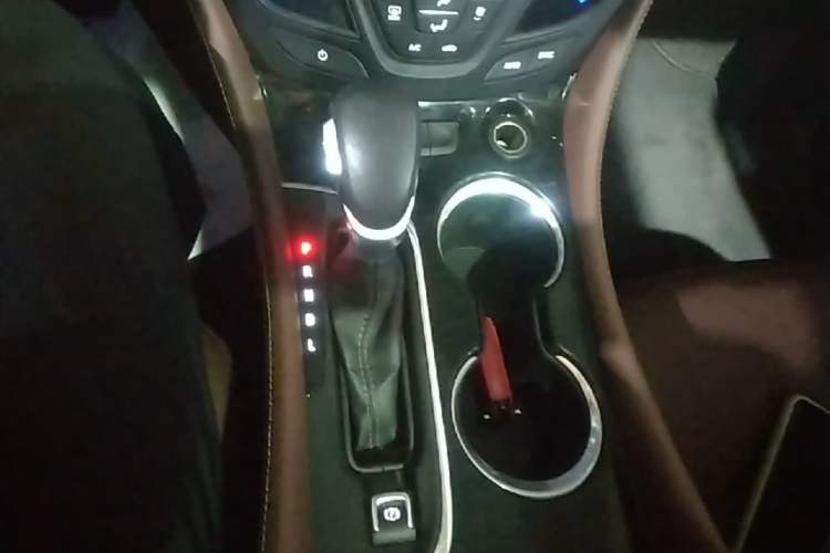 Used Buick Envision 2018 20T Two-Wheel Drive Luxury Model Gear Lever