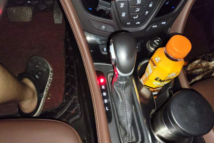Used Buick Envision 2018 28T Four-Wheel Drive Elite Version Gear Lever