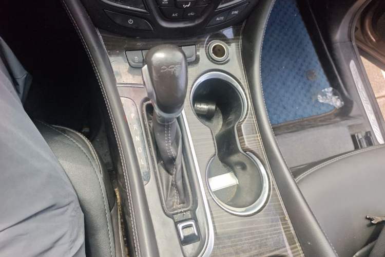 Used Buick Envision 2018 20T Two-Wheel-Drive Elite Model Gear Lever