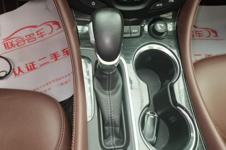 Used Buick Envision 2018 28T Four-Wheel Drive Elite Version Gear Lever