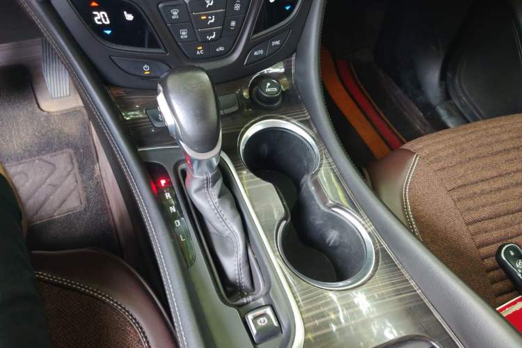 Used Buick Envision 2018 20T Two-Wheel-Drive Elite Model Gear Lever