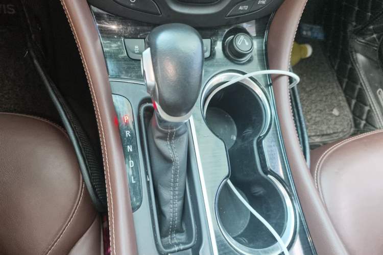 Used Buick Envision 2018 28T Four-Wheel Drive Elite Version Gear Lever