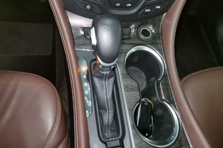 Used Buick Envision 2018 20T Two-Wheel-Drive Elite Model Gear Lever