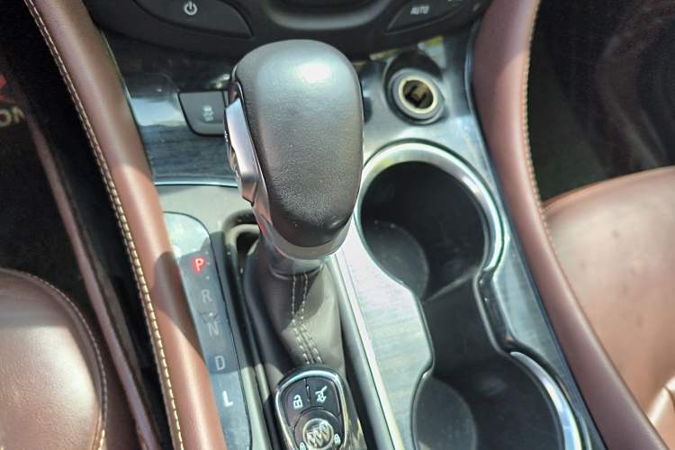Used Buick Envision 2018 28T Four-Wheel Drive Elite Version Gear Lever