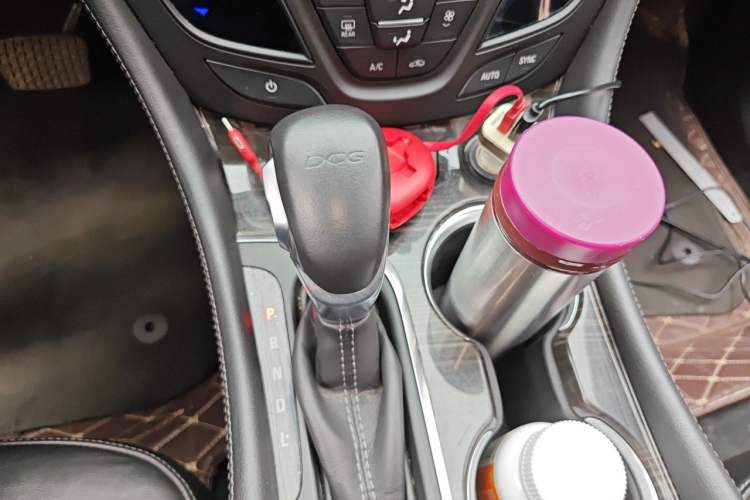 Used Buick Envision 2018 20T Two-Wheel-Drive Elite Model Gear Lever