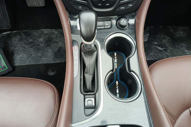 Used Buick Envision 2018 28T Four-Wheel Drive Elite Version Gear Lever