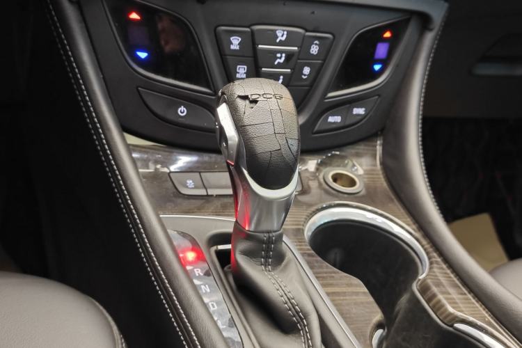 Used Buick Envision 2018 20T Two-Wheel-Drive Leading Model Gear Lever