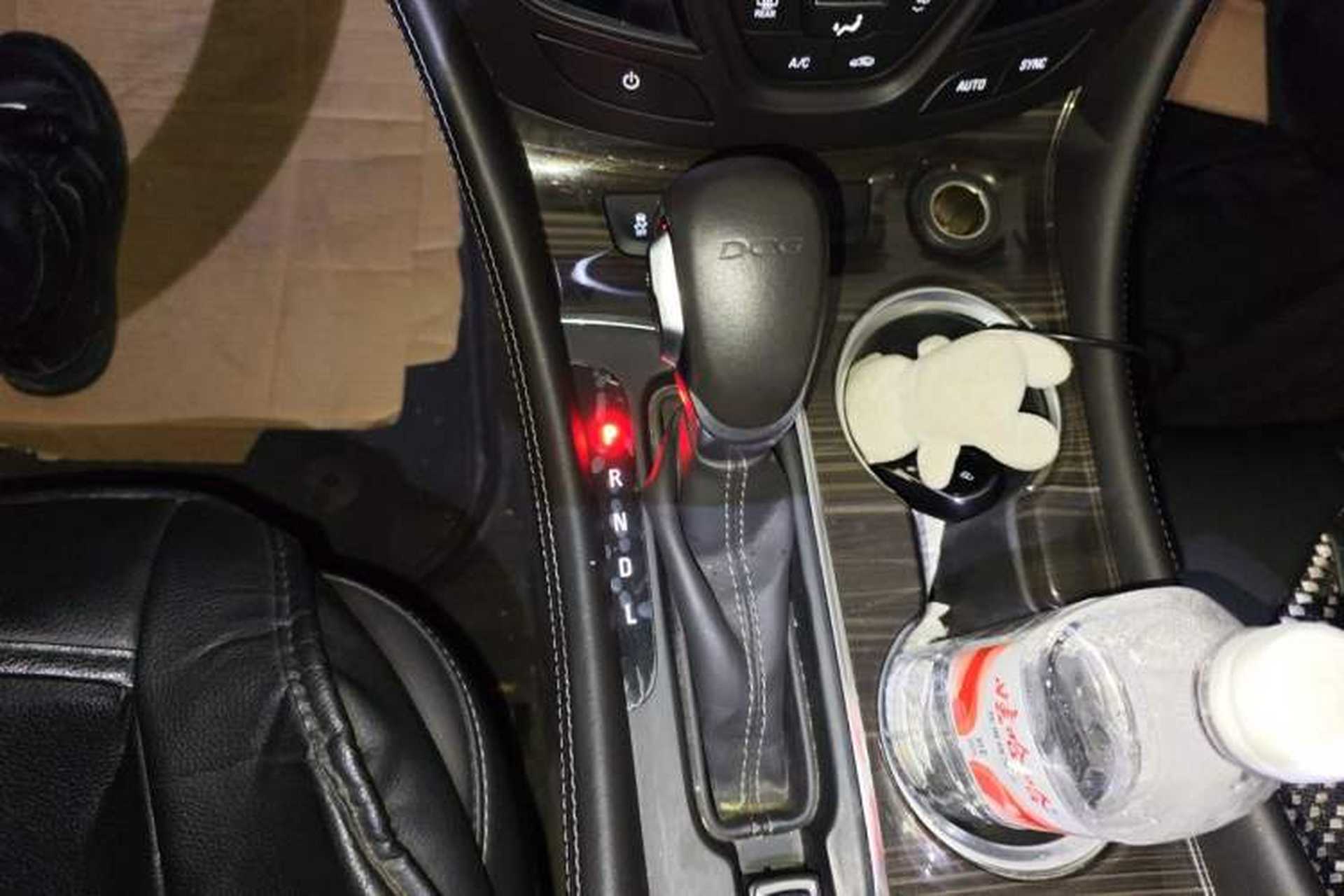 Used Buick Envision 2018 20T Two-Wheel-Drive Elite Model Gear Lever