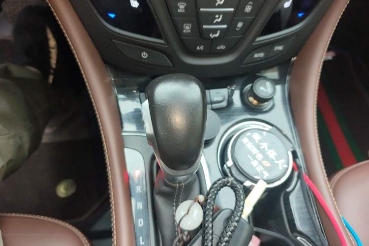 Used Buick Envision 2018 28T Four-Wheel Drive Luxury Model Gear Lever