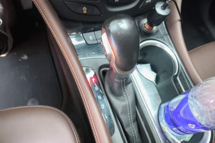 Used Buick Envision 2018 28T Four-Wheel Drive Luxury Model Gear Lever