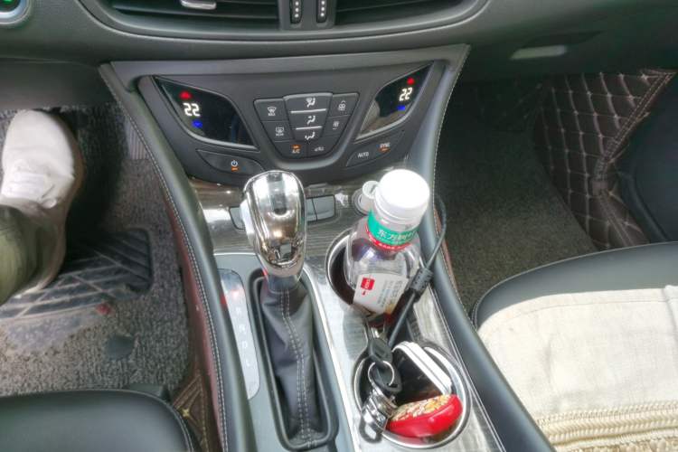 Used Buick Envision 2018 20T Two-Wheel-Drive Leading Model Gear Lever