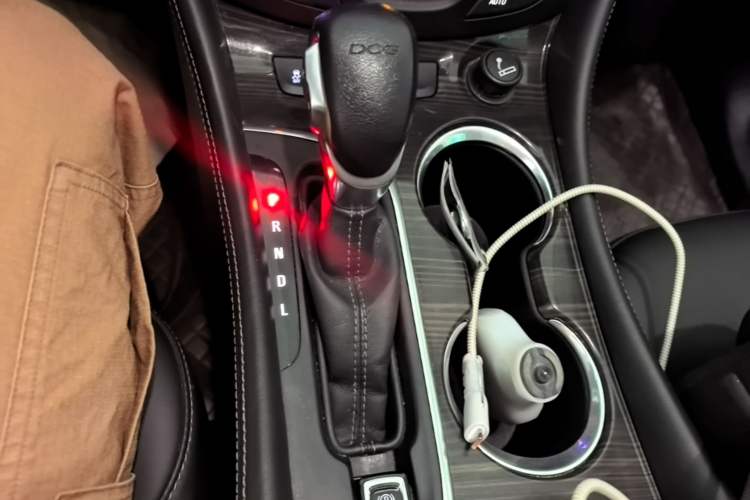 Used Buick Envision 2018 20T Two-Wheel-Drive Leading Model Gear Lever