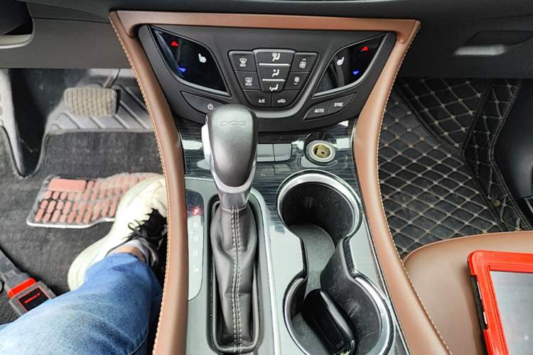 Used Buick Envision 2018 20T Two-Wheel Drive Luxury Model Gear Lever