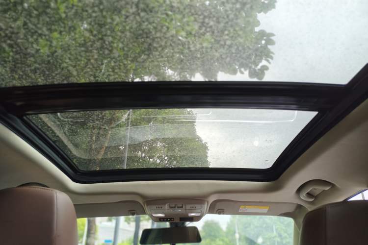 Used Buick Envision 2018 28T Four-Wheel Drive Elite Version Headliner