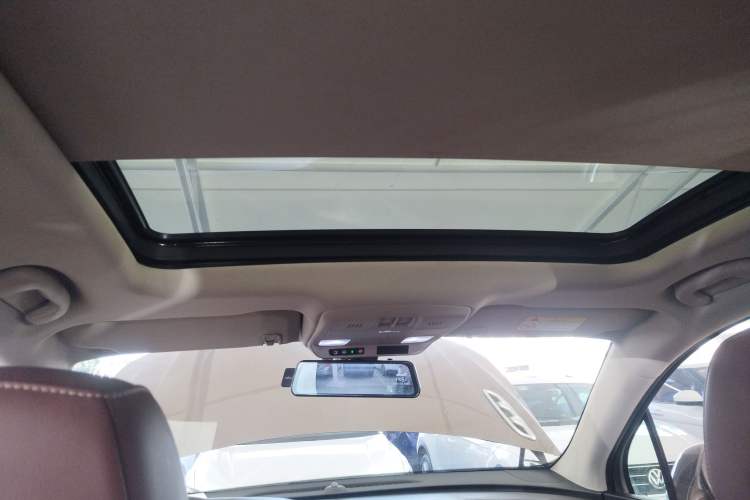 Used Buick Envision 2018 28T Four-Wheel Drive Elite Version Headliner