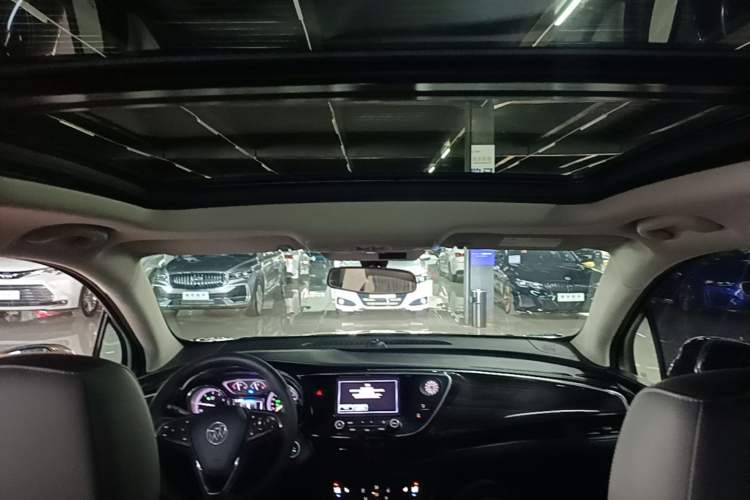 Used Buick Envision 2018 20T Two-Wheel-Drive Elite Model Headliner