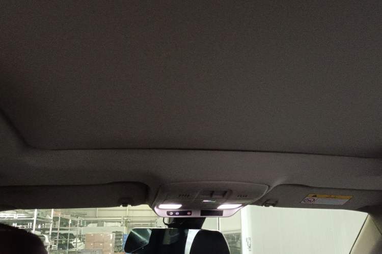 Used Buick Envision 2018 28T Four-Wheel Drive Luxury Model Headliner
