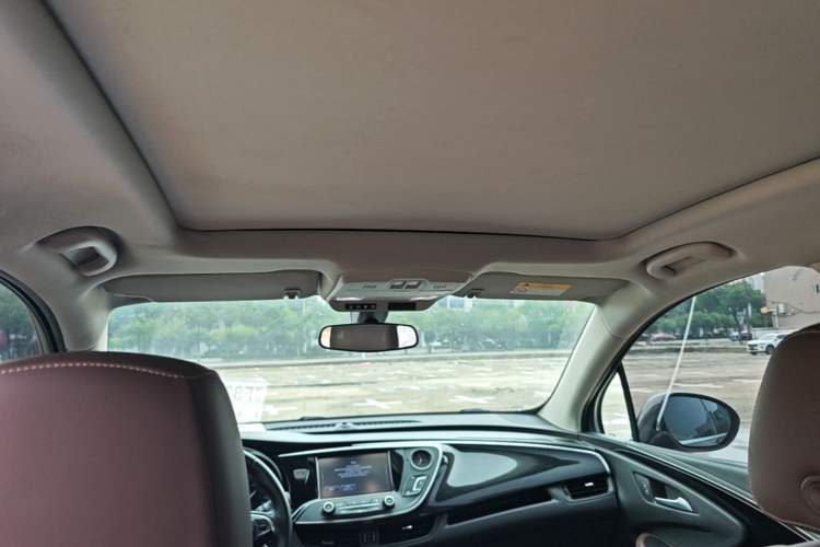 Used Buick Envision 2018 20T Two-Wheel Drive Luxury Model Headliner