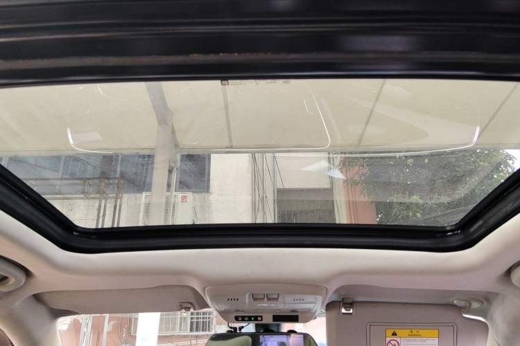 Used Buick Envision 2018 20T Two-Wheel Drive Luxury Model Headliner