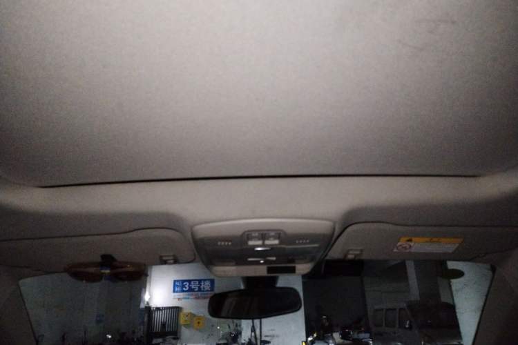 Used Buick Envision 2018 20T Two-Wheel-Drive Elite Model Headliner
