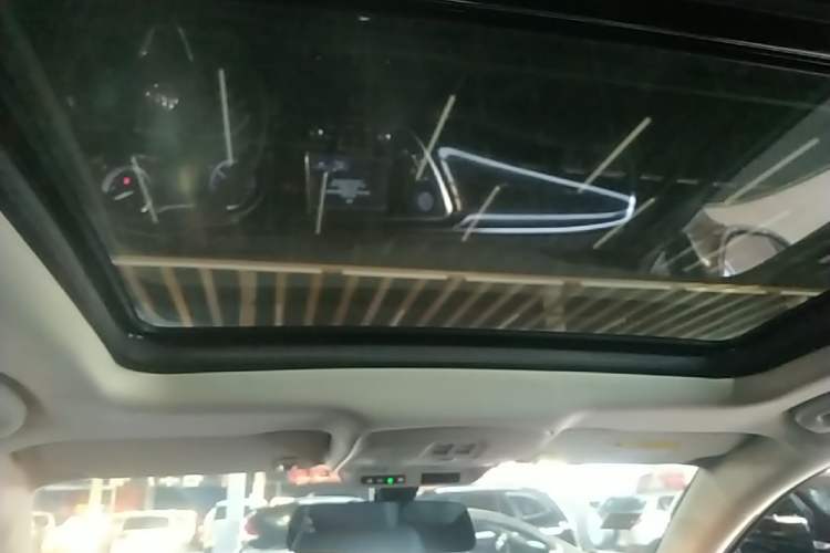 Used Buick Envision 2018 20T Two-Wheel Drive Luxury Model Headliner