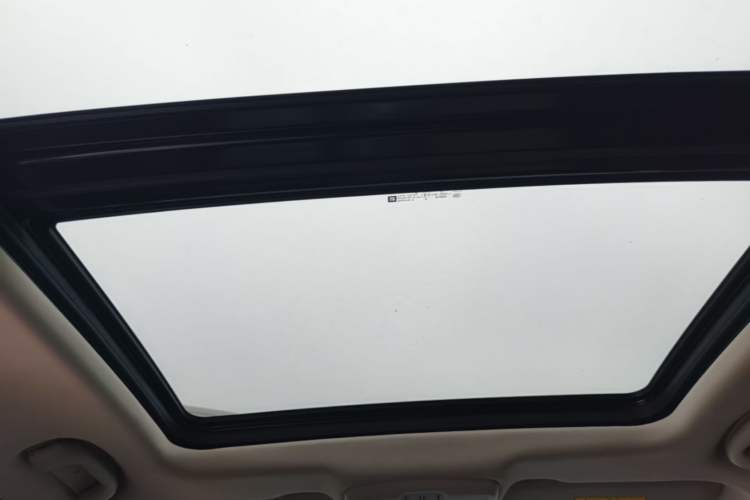 Used Buick Envision 2018 20T Two-Wheel-Drive Leading Model Headliner
