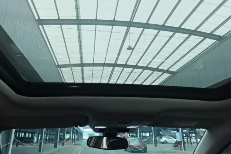 Used Buick Envision 2018 28T Four-Wheel Drive Elite Version Headliner