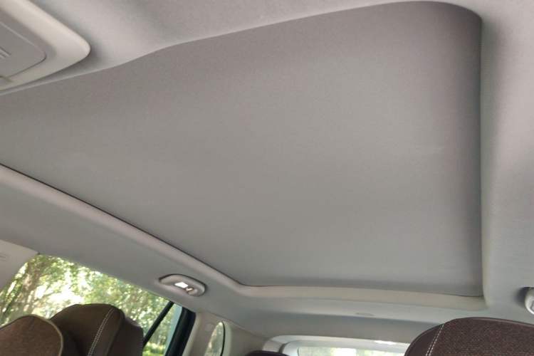Used Buick Envision 2018 20T Two-Wheel-Drive Elite Model Headliner