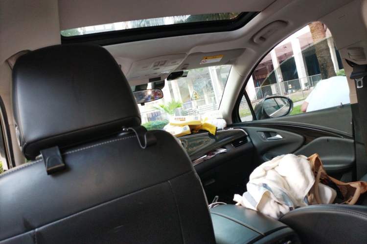 Used Buick Envision 2018 20T Two-Wheel-Drive Leading Model Headliner