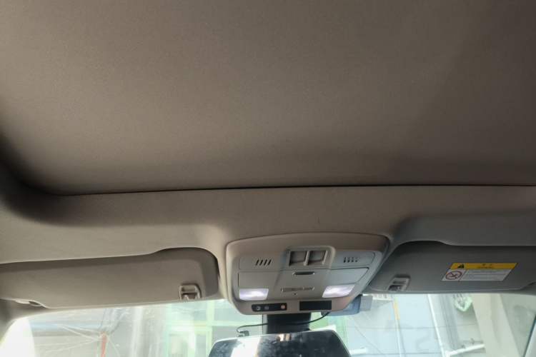 Used Buick Envision 2018 28T Four-Wheel Drive Luxury Model Headliner