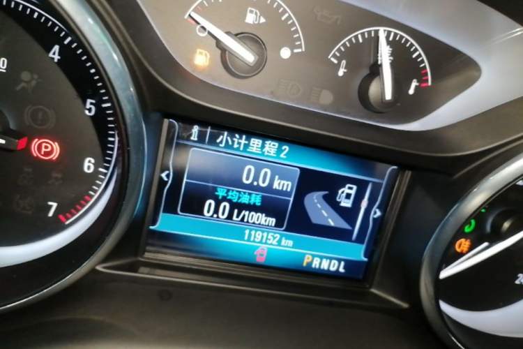 Used Buick Envision 2018 20T Two-Wheel-Drive Elite Model Instrument Cluster