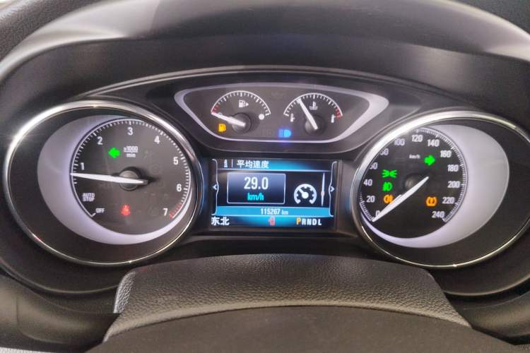 Used Buick Envision 2018 28T Four-Wheel Drive Elite Version Instrument Cluster